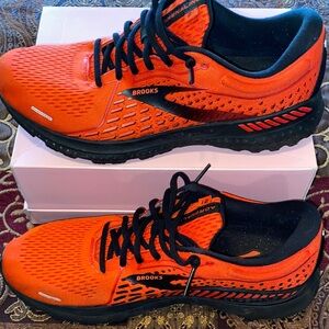 Brooks Adrenaline 21